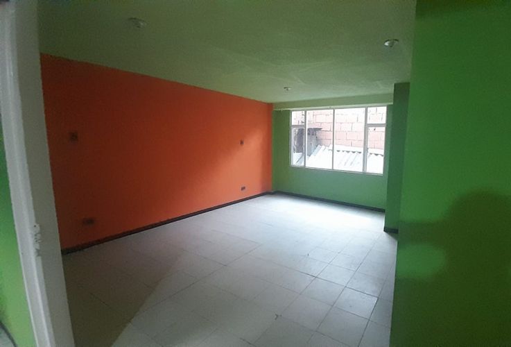 Casa de 10 alcobas en venta en Villa Nelly, Bogotá, 396 m² · foto 3 de 17
