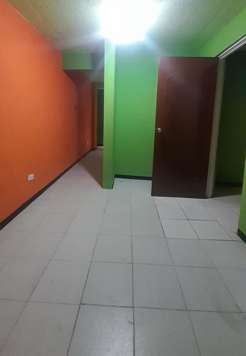 Casa de 10 alcobas en venta en Villa Nelly, Bogotá, 396 m² · foto 9 de 17