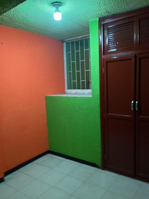 Casa de 10 alcobas en venta en Villa Nelly, Bogotá, 396 m² · foto 11 de 17