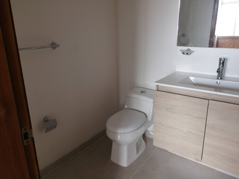 Casa en venta en Pasadena, Bogotá · foto 8 de 20