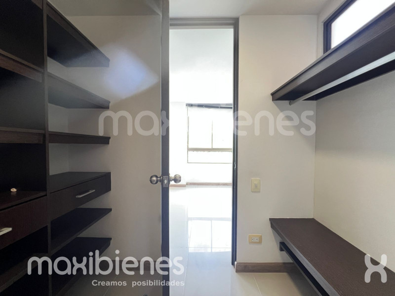 Apartamento en arriendo en El Poblado, Medellín · foto 12 de 15