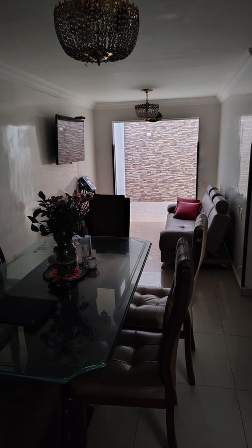 Casa de 4 alcobas en venta en Lagos Del Cacique, Bucaramanga, 220 m² · foto 4 de 23