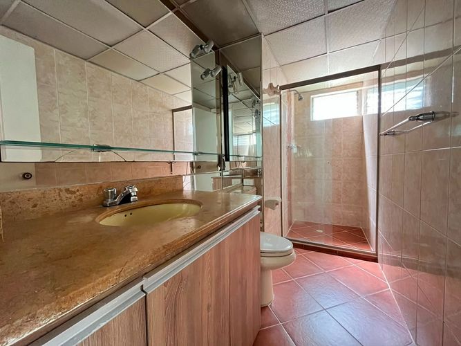 Apartamento de 3 alcobas en arriendo en El Poblado, Medellín, 155 m² · foto 13 de 20