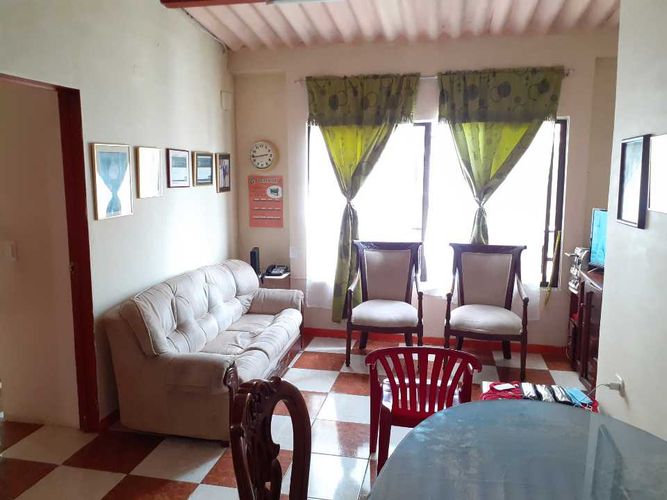 Casa de 11 alcobas en venta en Santander, Pereira, 400 m² · foto 2 de 20