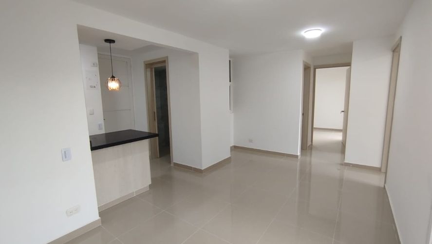 Apartamento de 2 alcobas en venta en Zona Industrial, Yumbo, 63 m² · foto 11 de 24
