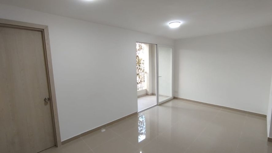 Apartamento de 2 alcobas en venta en Zona Industrial, Yumbo, 63 m² · foto 14 de 24