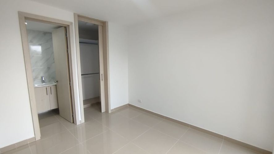Apartamento de 2 alcobas en venta en Zona Industrial, Yumbo, 63 m² · foto 20 de 24