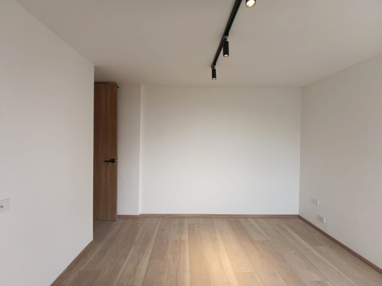 Apartamento en arriendo en El Poblado, Medellín · foto 2 de 19