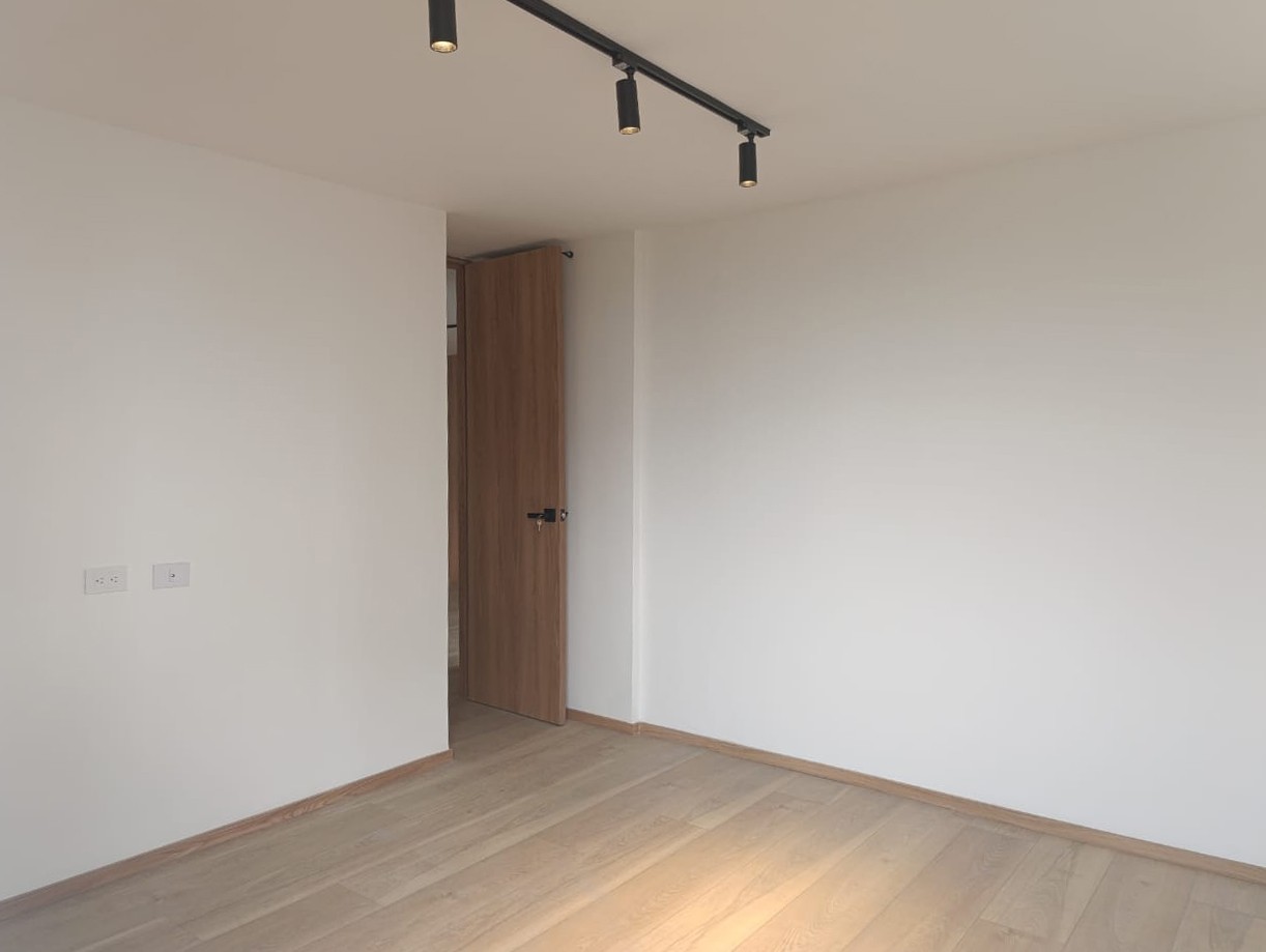 Apartamento en arriendo en El Poblado, Medellín · foto 7 de 19