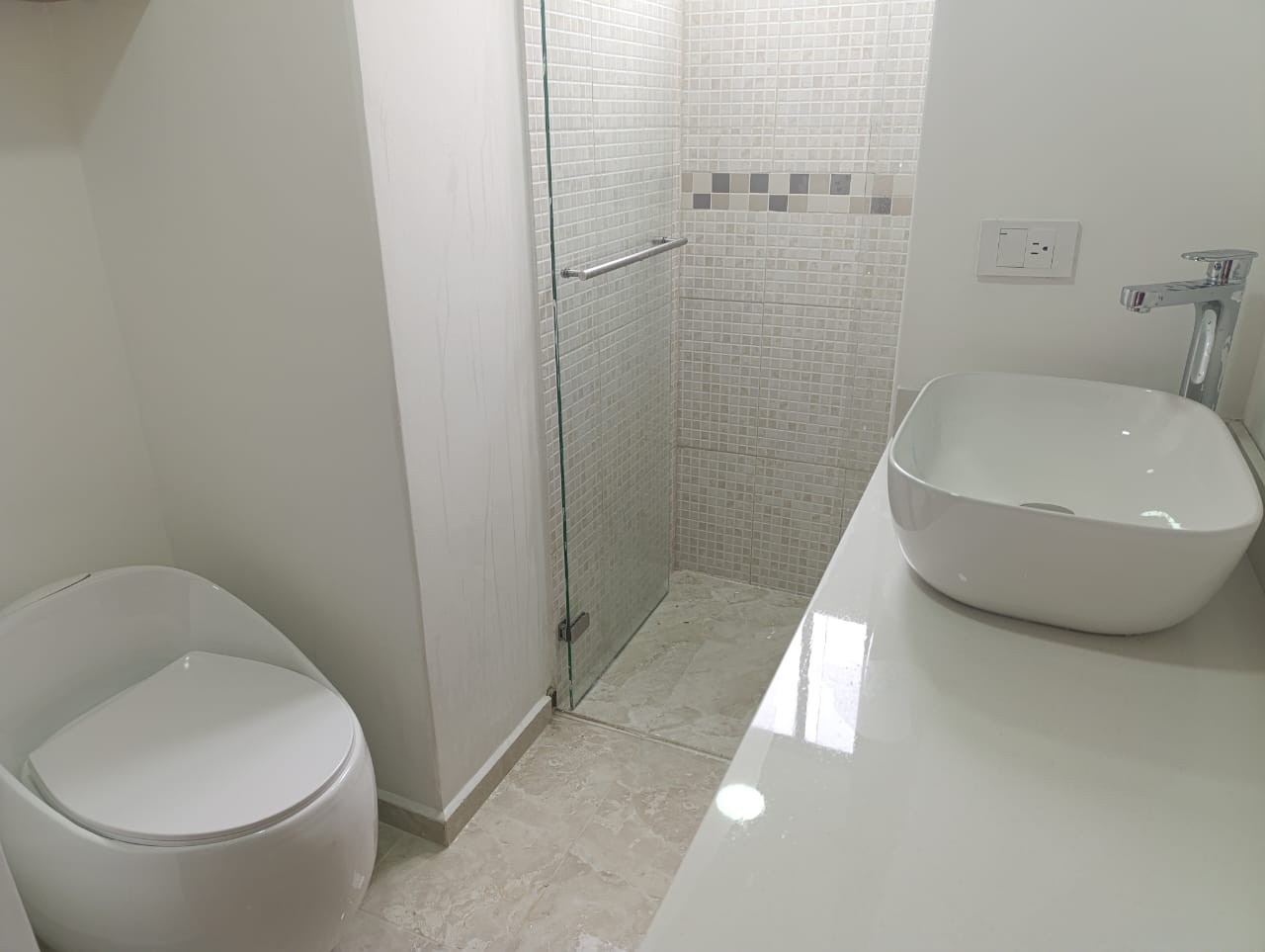 Apartamento en arriendo en El Poblado, Medellín · foto 5 de 19