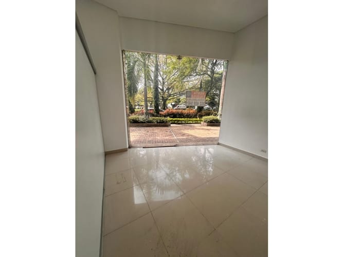 Local en venta en Nueva Tequendama, Cali, 52 m² · foto 7 de 23