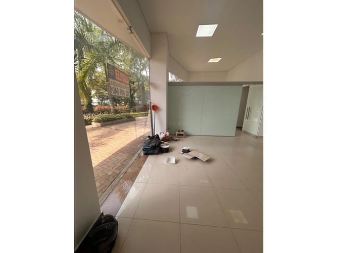 Local en venta en Nueva Tequendama, Cali, 52 m² · foto 8 de 23