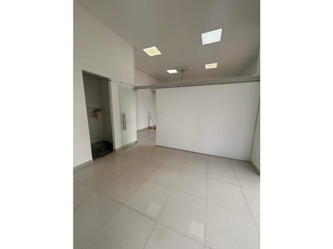 Local en venta en Nueva Tequendama, Cali, 52 m² · foto 15 de 23