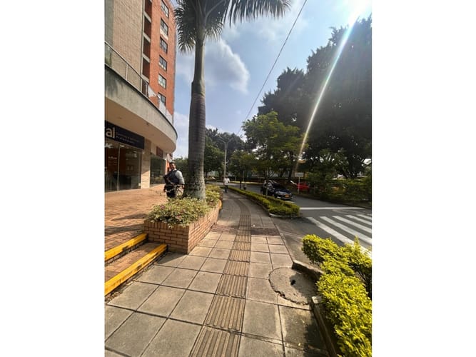 Local en venta en Nueva Tequendama, Cali, 52 m² · foto 18 de 23