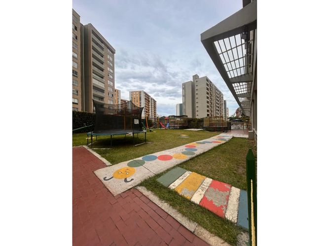 Apartamento de 4 alcobas en venta en Conjunto Residencial Patios De La Flora, Cali, 150 m² · foto 3 de 24