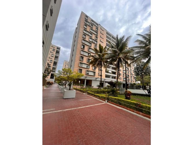 Apartamento de 4 alcobas en venta en Conjunto Residencial Patios De La Flora, Cali, 150 m² · foto 10 de 24