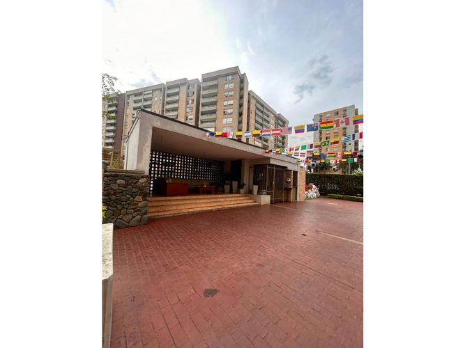 Apartamento de 4 alcobas en venta en Conjunto Residencial Patios De La Flora, Cali, 150 m² · foto 14 de 24