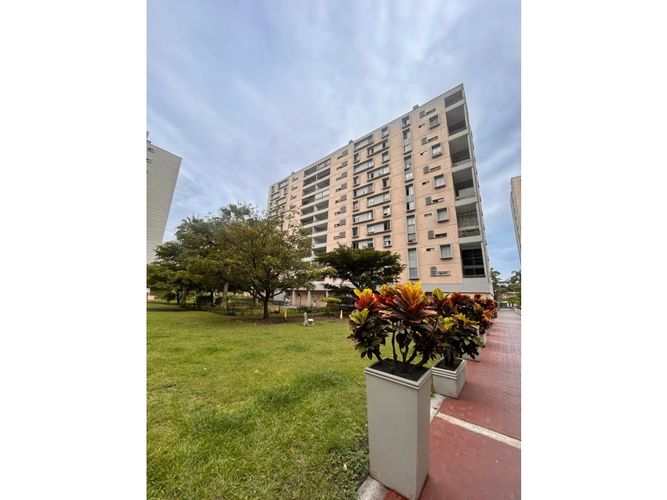 Apartamento de 4 alcobas en venta en Conjunto Residencial Patios De La Flora, Cali, 150 m² · foto 16 de 24