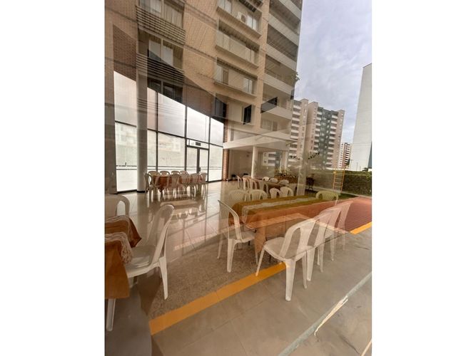 Apartamento de 4 alcobas en venta en Conjunto Residencial Patios De La Flora, Cali, 150 m² · foto 17 de 24