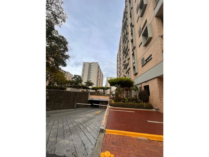 Apartamento de 4 alcobas en venta en Conjunto Residencial Patios De La Flora, Cali, 150 m² · foto 21 de 24