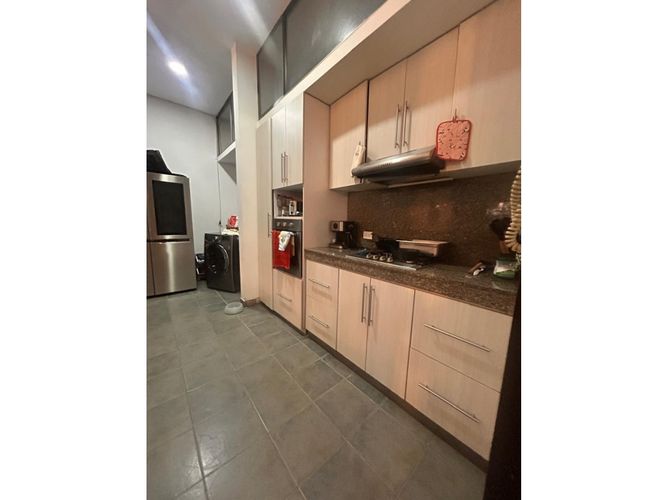 Apartamento de 4 alcobas en venta en Conjunto Residencial Patios De La Flora, Cali, 150 m² · foto 23 de 24