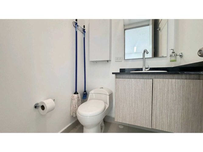 Oficina en arriendo en Manuel Restrepo, Sabaneta, 40 m² · foto 2 de 6