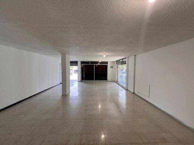 Local en arriendo en Laureles, Medellín, 56 m² · foto 2 de 12