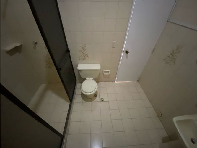 Local en arriendo en Simon Bolivar, Medellín, 180 m² · foto 13 de 23