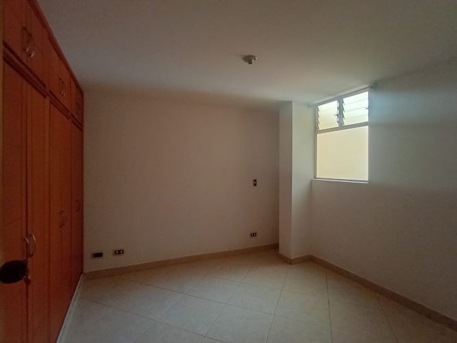 Apartamento de 4 alcobas en arriendo en El Velódromo, Medellín, 120 m² · foto 2 de 19