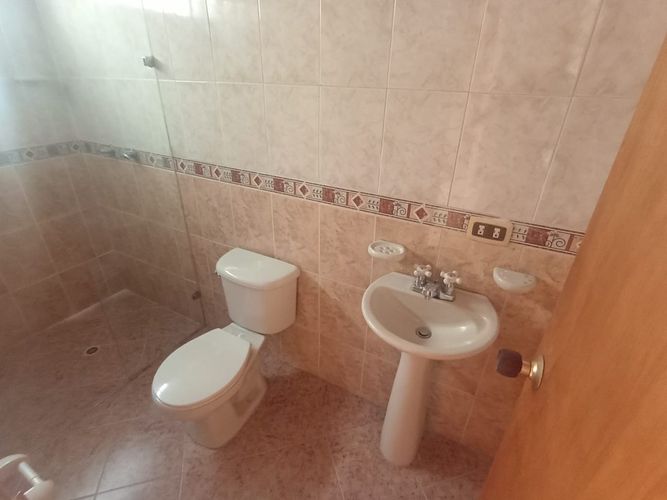 Apartamento de 4 alcobas en arriendo en El Velódromo, Medellín, 120 m² · foto 13 de 19