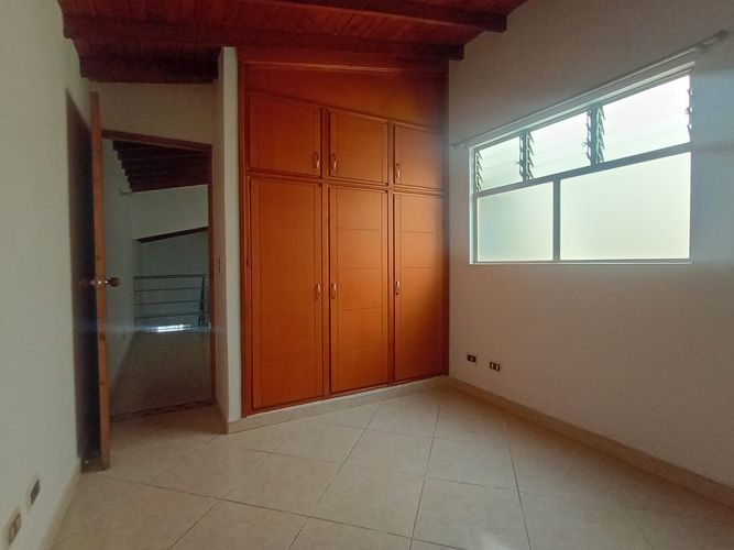 Apartamento de 4 alcobas en arriendo en El Velódromo, Medellín, 120 m² · foto 10 de 19