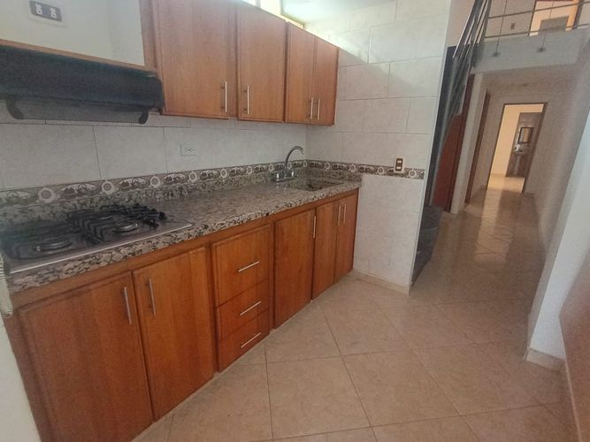 Apartamento de 4 alcobas en arriendo en El Velódromo, Medellín, 120 m² · foto 6 de 19