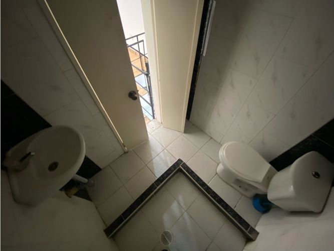 Local en arriendo en Conquistadores, Medellín, 45 m² · foto 6 de 6