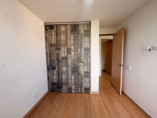 Apartamento de 2 alcobas en venta en Entre Amigos, Sabaneta, 74 m² · foto 10 de 14