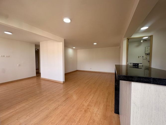 Apartamento de 2 alcobas en venta en Entre Amigos, Sabaneta, 74 m² · foto 7 de 14