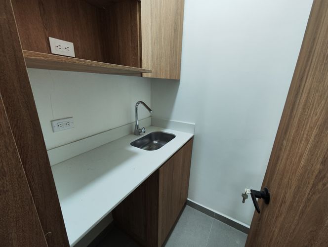 Local en arriendo en Laureles, Medellín, 84 m² · foto 4 de 12