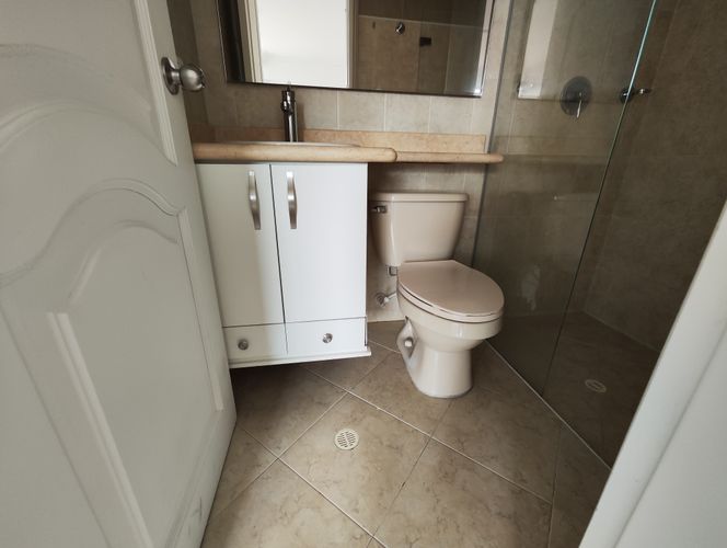 Apartamento de 3 alcobas en arriendo en Laureles, Medellín, 180 m² · foto 19 de 20