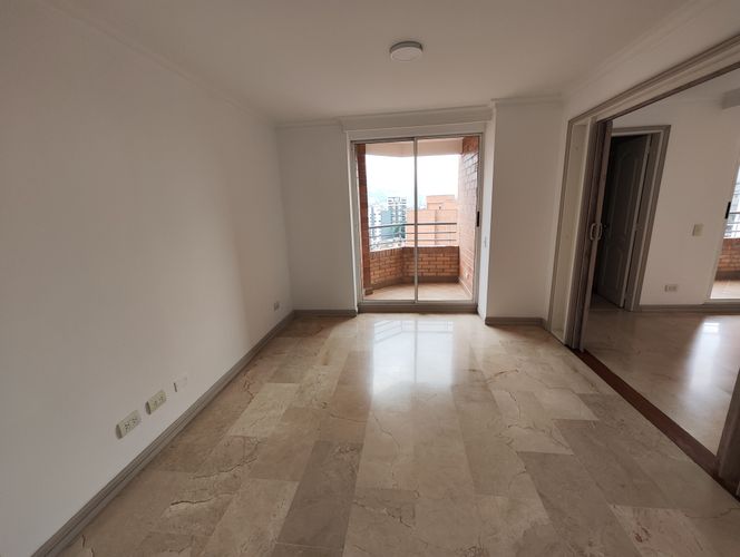 Apartamento de 3 alcobas en arriendo en Laureles, Medellín, 180 m² · foto 20 de 20