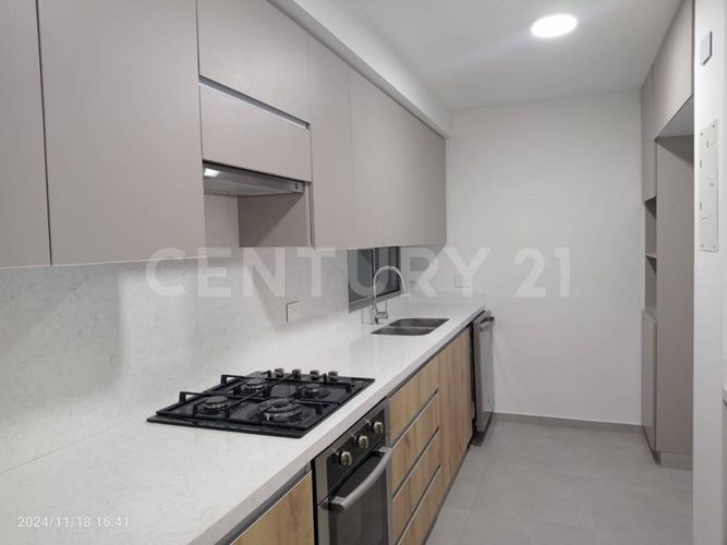Apartamento de 2 alcobas en venta en Bellavista, Cali, 92 m² · foto 7 de 24