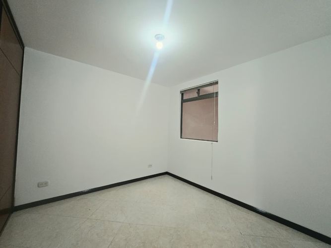 Apartamento de 3 alcobas en venta en Miravalle, Medellín, 63 m² · foto 14 de 19