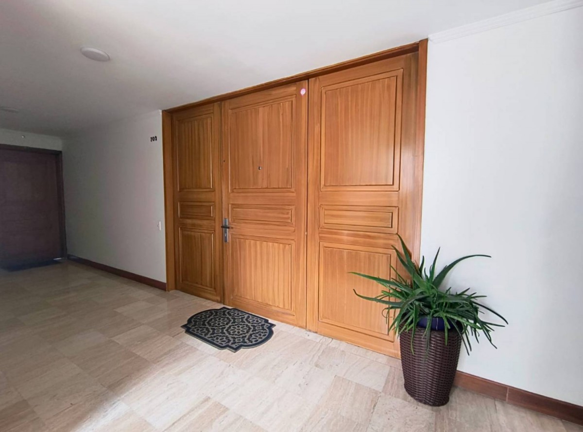 Apartamento en venta en Santa Barbara Occidental, Bogotá · foto 3 de 24