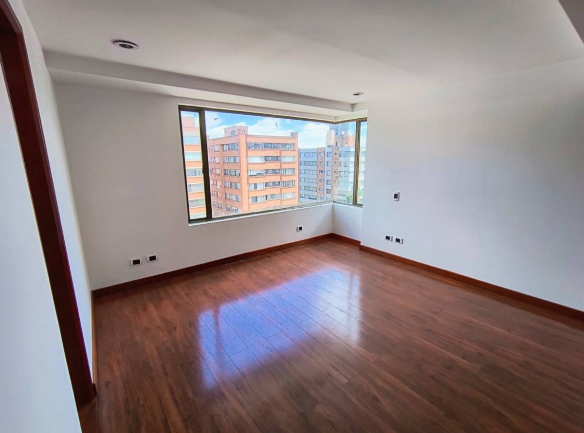 Apartamento en venta en Santa Barbara Occidental, Bogotá · foto 14 de 24