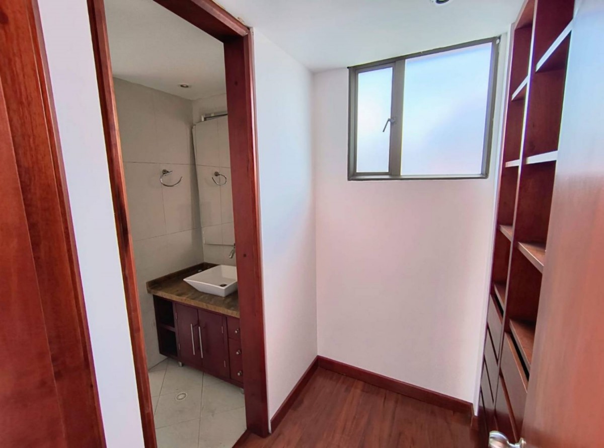 Apartamento en venta en Santa Barbara Occidental, Bogotá · foto 22 de 24