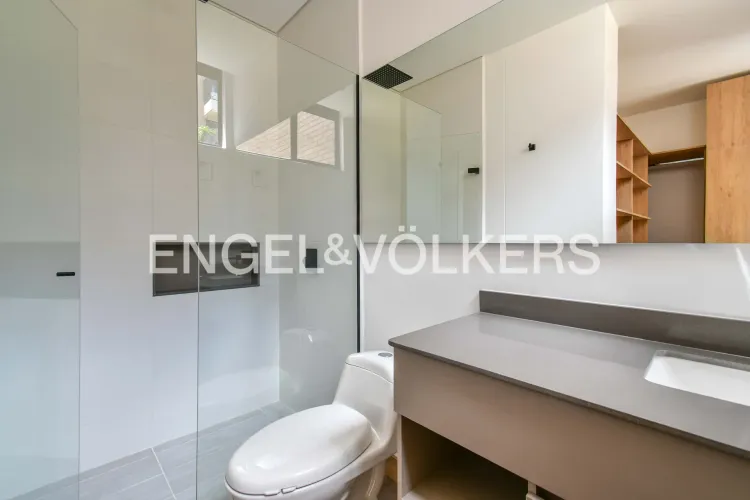 Casa de 3 alcobas en venta en La Quiebra, Rionegro, 268 m² · foto 16 de 17