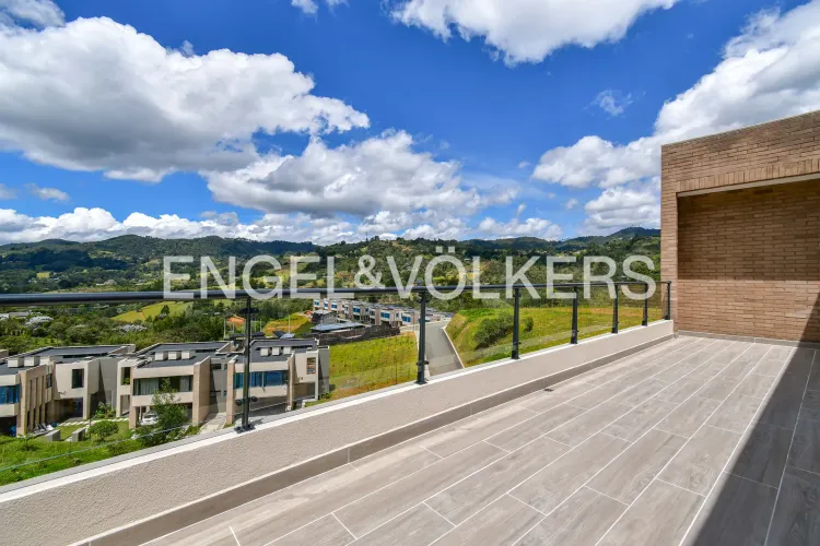 Casa de 3 alcobas en venta en La Quiebra, Rionegro, 268 m² · foto 6 de 17