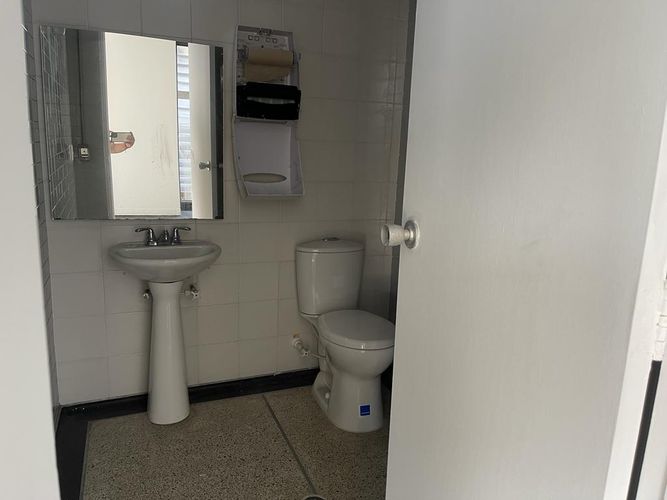 Local en venta en El Centro, Manizales, 607 m² · foto 5 de 24