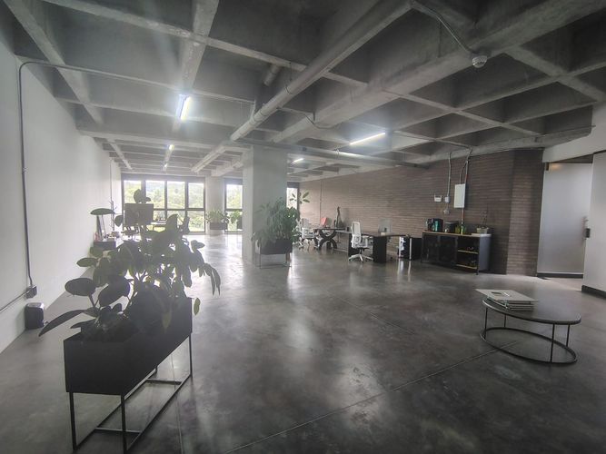 Oficina en arriendo en Loma Del Chocho, Envigado, 130 m² · foto 9 de 11