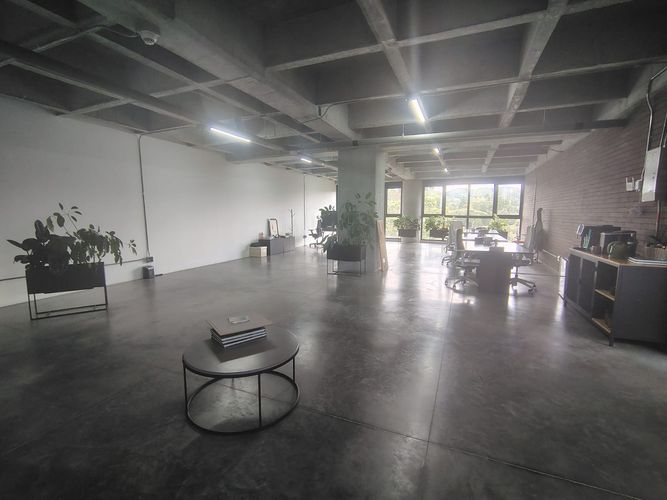 Oficina en arriendo en Loma Del Chocho, Envigado, 130 m² · foto 10 de 11