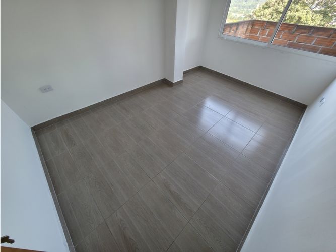 Apartamento de 2 alcobas en arriendo en Enciso, Medellín, 60 m² · foto 8 de 13