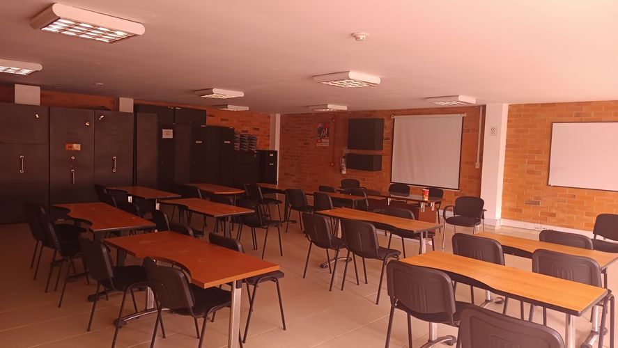 Bodega en arriendo en Ub El Trebol, Mosquera, 4165 m² · foto 14 de 14